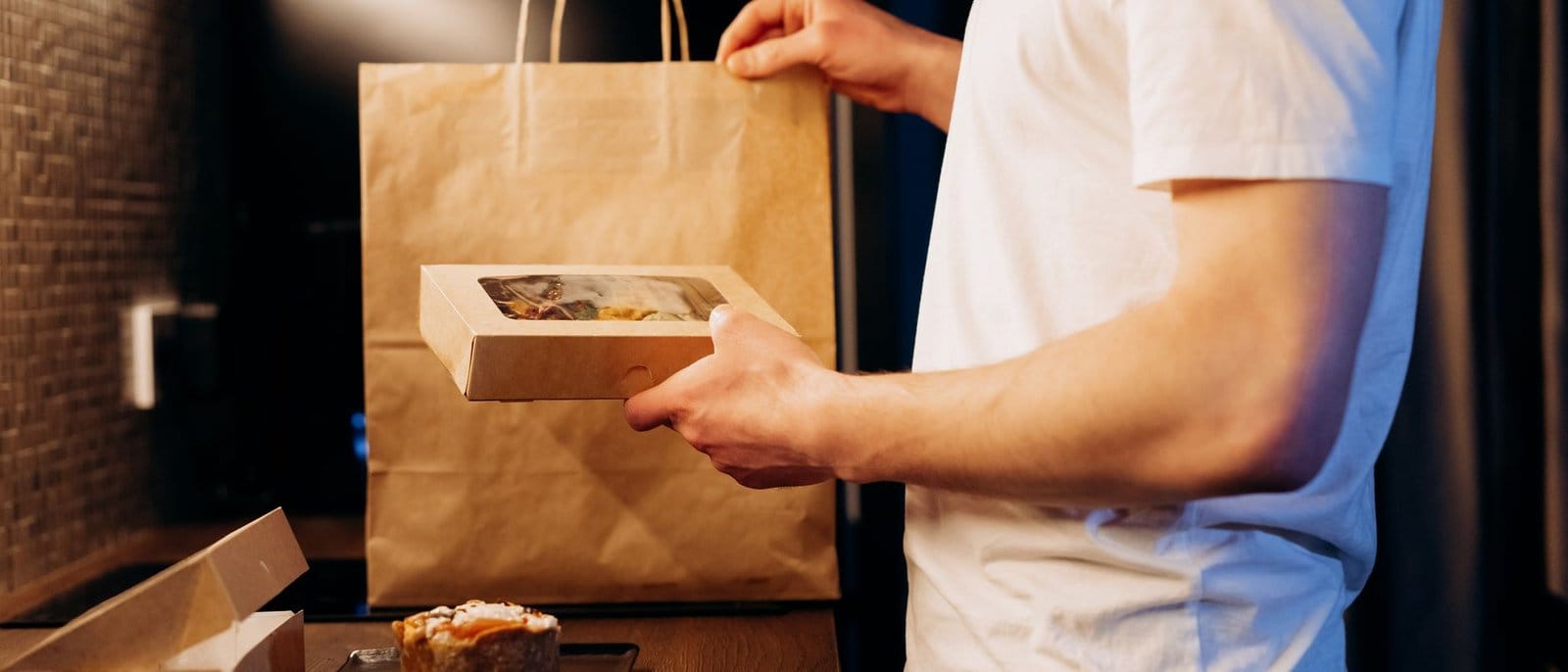 Chipotle Mexican Grill (CMG) stock analysis — Hold rating, Consumer Cyclical