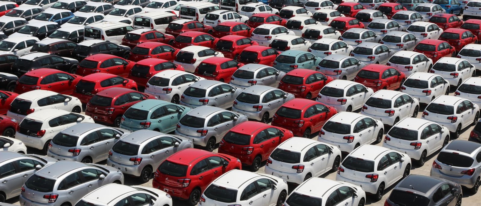 General Motors (GM) stock analysis — Hold rating, Consumer Cyclical