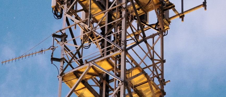 Vistance Networks (VISN) stock analysis — Hold rating, Technology